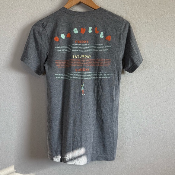 Coachella Music Festival 2017 T Shirt Size Small Balloons Radiohead Kendrick - Picture 1 of 7